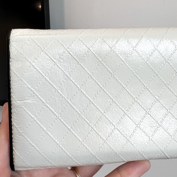Excellent condition Chanel wallet - Picture 3 of 7